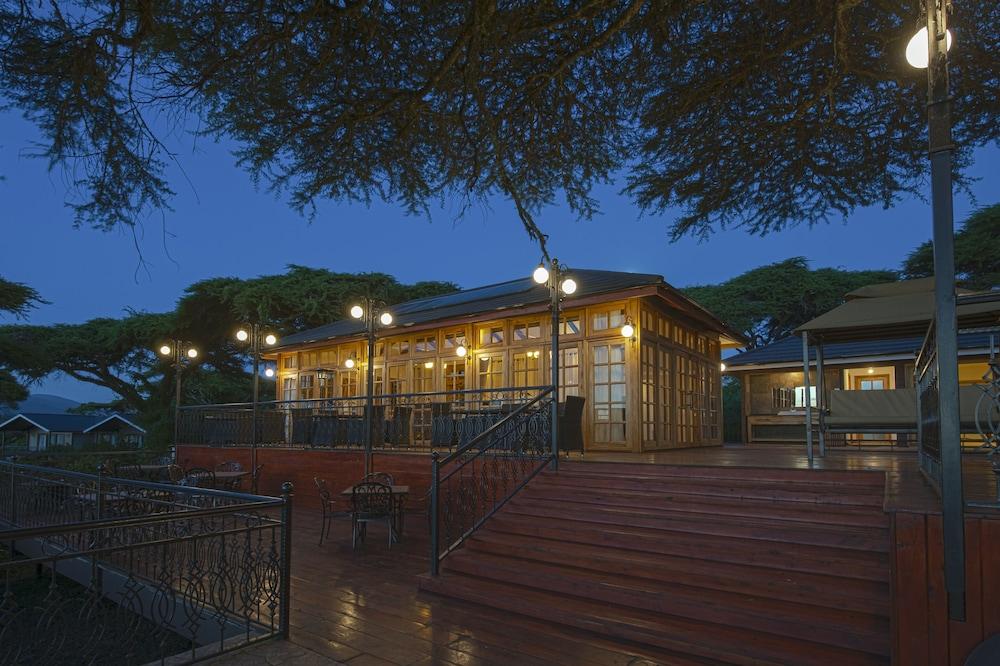 Karibu Camps And Lodges Lions Paw Ngorongoro Karatu Exterior foto