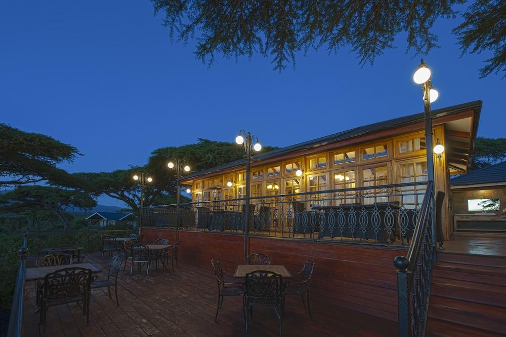 Karibu Camps And Lodges Lions Paw Ngorongoro Karatu Exterior foto